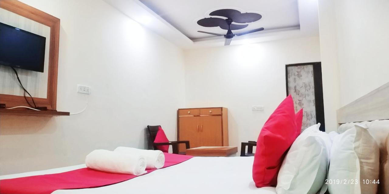 Keshav Hotel Ghaziabad Exterior foto